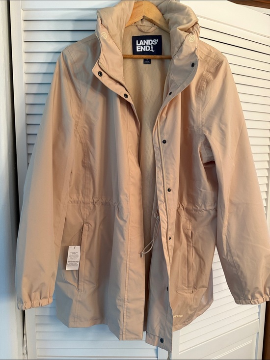 Lands' End Jackets & Blazers - Lands' End Women's Light Tan Hooded Squall Packable Waterproof Raincoat